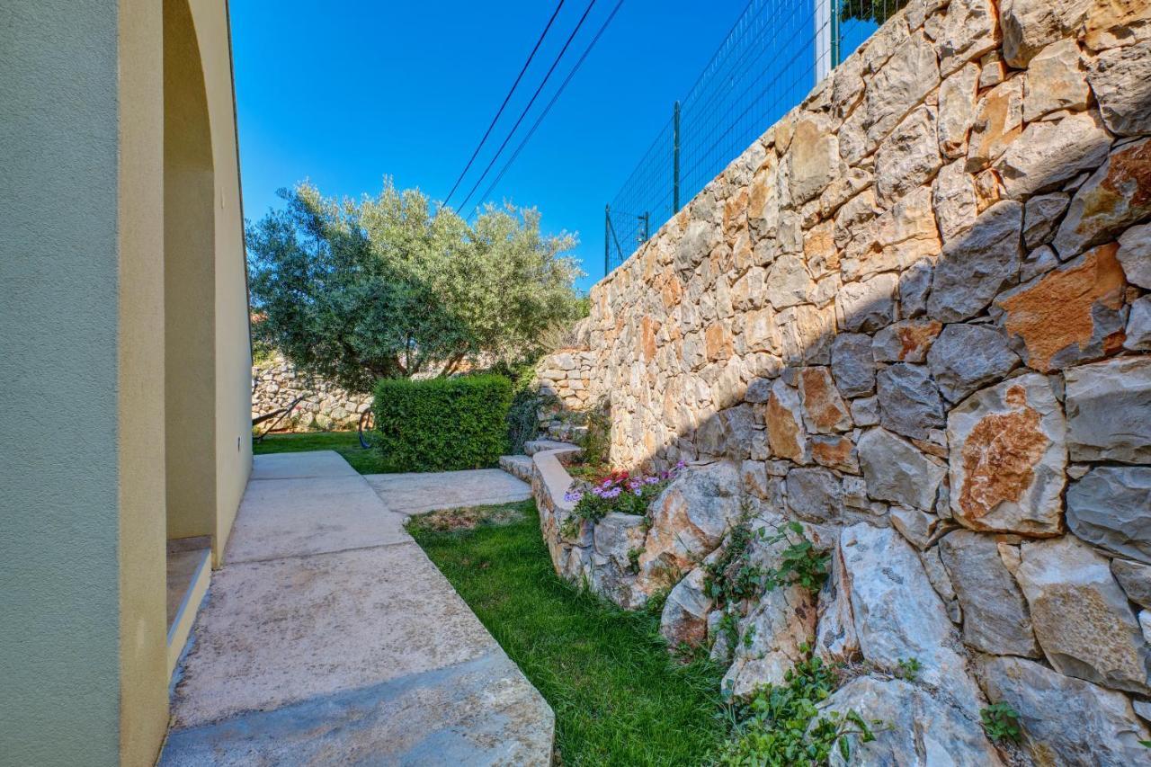 Ferienwohnung Sven Veli Lošinj Exterior foto